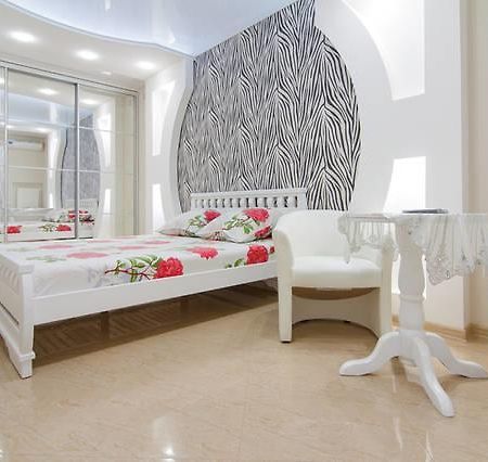 Apartment on Sadovaya Odesa Exterior foto